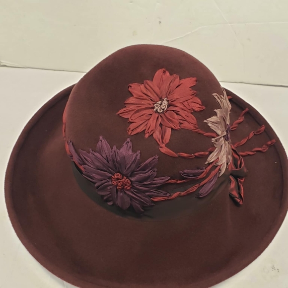 Louise Green‎ Santa Monica Burgundy Millinery Hat main image 10